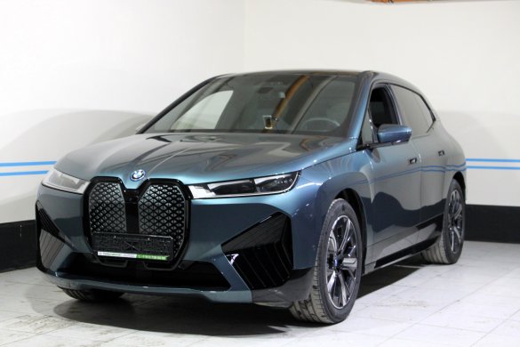 Bmw iX, 2023