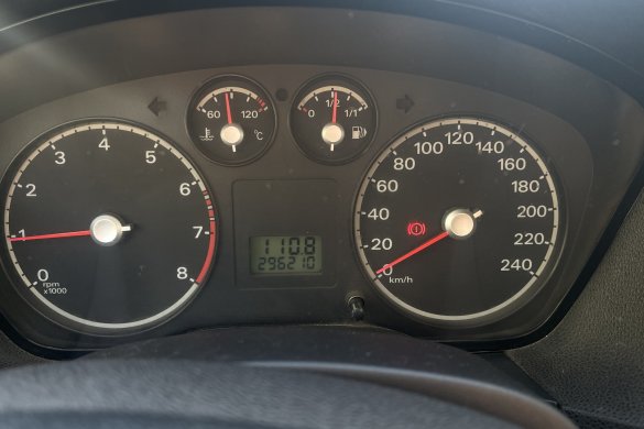 9864