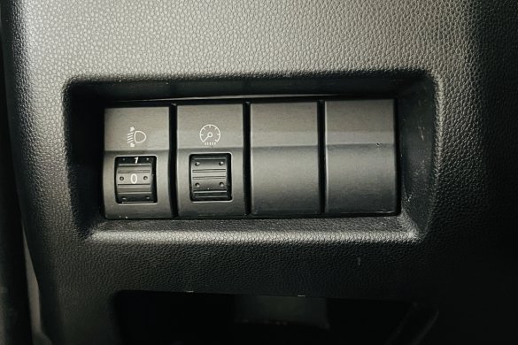 2528
