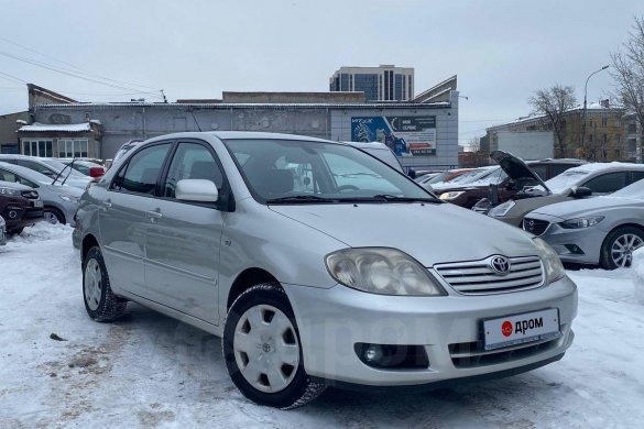 Toyota Corolla, 2004